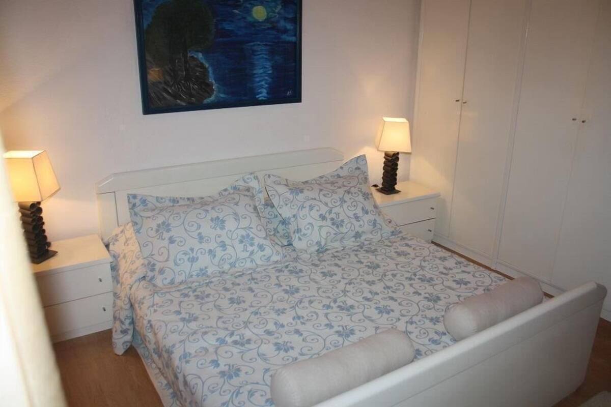 Apartment, Multiple Beds