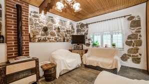 House, Multiple Beds | WiFi (free), bed sheets - Holiday House Predrag (Rab)