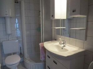 Apartment, 1 Double Bed with Sofa bed | Bathroom
