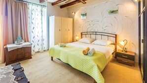 Unclassified image, 5 of 13, button - Holiday House Mali raj (Rab)