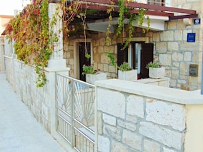 Apartamento, varias camas | Exterior