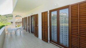 Departamento, varias camas | Balcón