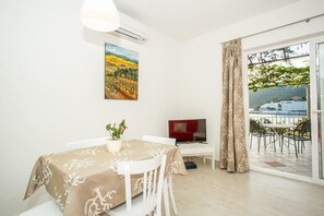 Apartment, 1 Doppelbett und Schlafsofa | Wohnzimmer | Fernseher