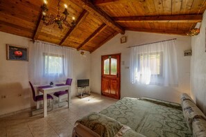 公寓 | 私人厨房 | 烤箱、炉灶、烤面包机、厨具/餐具