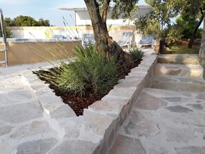 Appartamento, letti multipli | Parco della struttura