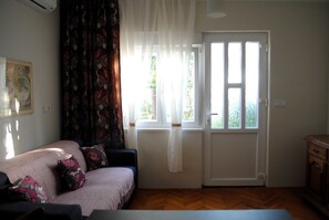 Apartment, 1 Doppelbett und Schlafsofa | Kostenloses WLAN, Bettwäsche