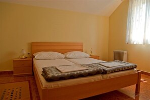 Free WiFi, bed sheets - Villa Ana Jadranovo (Crikvenica)