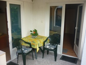 Departamento, varias camas | Balcón