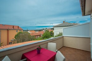 Appartement, 2 lits doubles | Balcon