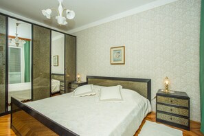 Appartement, 2 lits doubles | Wi-Fi gratuit, draps fournis