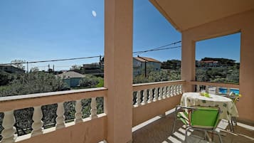 Apartemen, Beberapa Tempat Tidur | Balkon