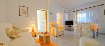 Apartments Nada Banjol