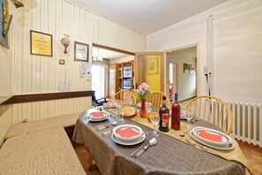 Leilighet, flere senger | Eget kjøkken | Kjøleskap, ovn, kokeplater og oppvaskmaskin