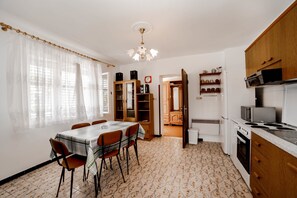 Microwave, stovetop, dishwasher, coffee/tea maker - Apartments Jasko / Three Bedroom Jasko 1 (Rab)