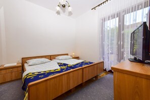 Apartment, 1 Double Bed | Private kitchen | Fridge, stovetop, cookware/dishes/utensils - Studio Dara Apartment A1 (Vodice)
