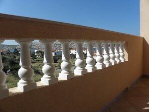 Apartment, Mehrere Betten | Balkon