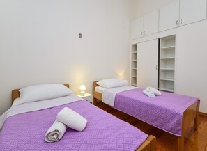 Apartment, Multiple Beds | Private kitchen | Stovetop, cookware/dishes/utensils - Apartment Vilma / Three Bedroom (Zadar)