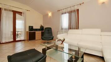 Villa, Mehrere Betten | Eigene Küche | Herdplatte, Geschirrspüler, Kochgeschirr/Geschirr/Besteck