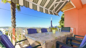 Balcony - Holiday House Anica (Bibinje)