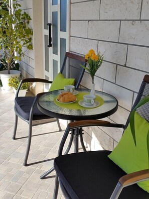 Balcony - Villa Almas Neoric (Muc)