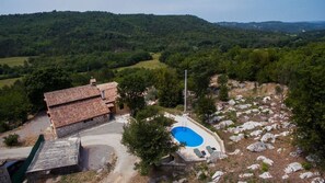 Casa, varias camas | Vista a la montaña