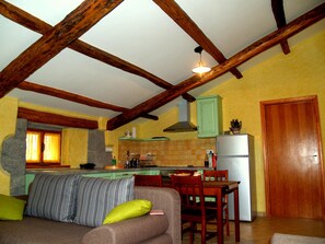 House, Multiple Beds | Private kitchen