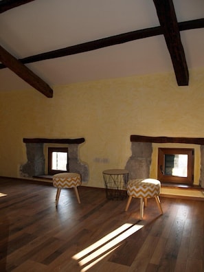 House, Multiple Beds | Private kitchen