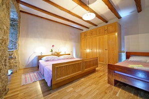 Villa, Multiple Beds | Free WiFi, bed sheets - Mare Monti & Rosa (Opatija)