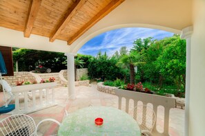 Departamento, 1 cama matrimonial y sofá cama | Balcón