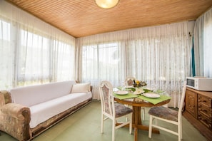 Apartamento, 1 cama de casal e sofá-cama | Wi-Fi de cortesia, roupa de cama