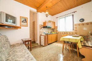 Apartment, 1 Double Bed with Sofa bed | Room amenity