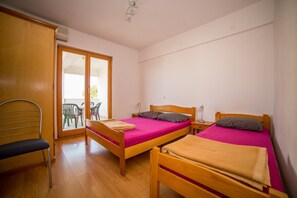 Apartment, Multiple Beds | Free WiFi, bed sheets