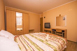 Apartment, 2 Doppelbetten | Eigene Küche | Mikrowelle, Herdplatte, Wasserkocher mit Kaffee-/Teezubehör