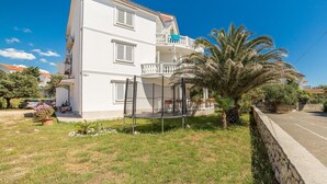 Unclassified image, 3 of 69, button - Apartments Jelena (Rab)