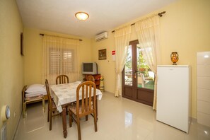 Lägenhet - flera sängar | Eget kök | Spishäll och grytor/köksredskap