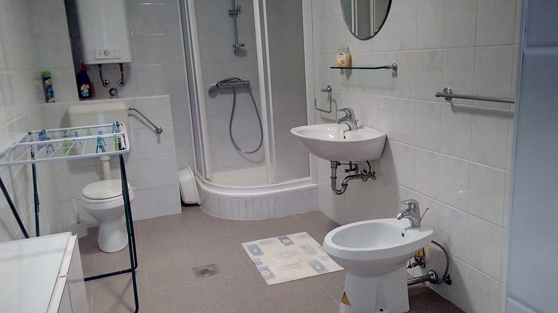 Apartment, 1 Double Bed | Bathroom shower