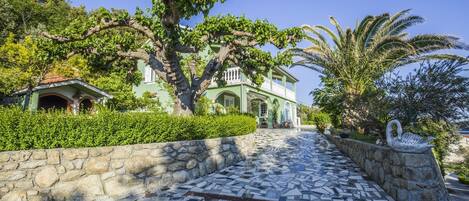 Apartment, Multiple Beds | Front of property