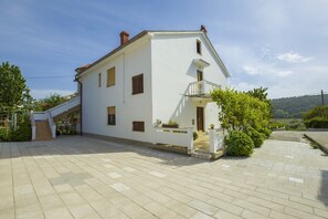 Apartment, Multiple Beds | Exterior