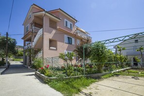 Exterior - Rooms Anđela Banjol (Rab)
