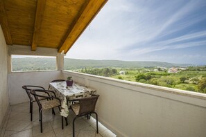 Apartment, Mehrere Betten | Terrasse/Patio