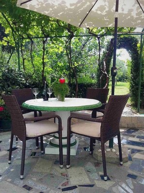 Apartment, 2 Double Beds | Terrace/patio