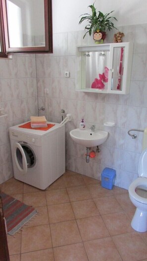 Bathroom - Apartments Vukovarac (Omis)