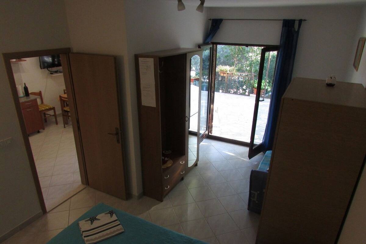 Apartment, Multiple Beds