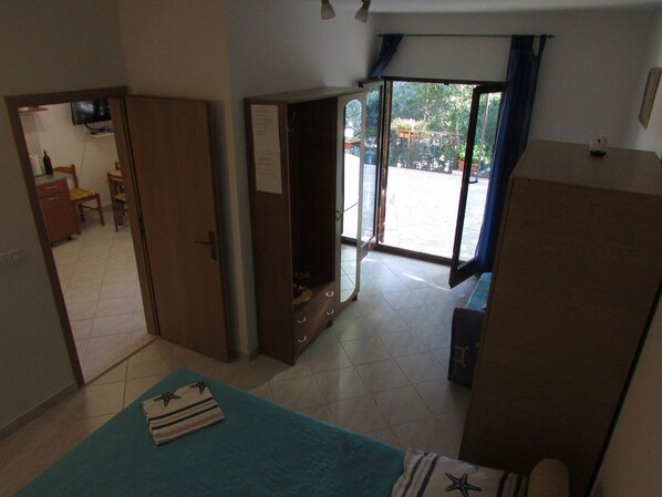 Room - Apartments Vukovarac (Omis)