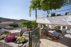 Casa, várias camas | Fachada da propriedade