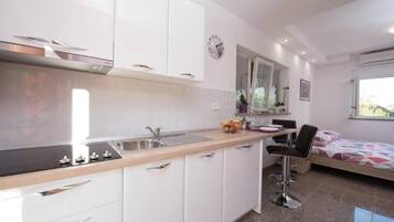 Căn hộ, 1 giường đôi | Bếp riêng | Lò vi sóng