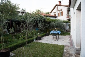 Apartamento, 1 cama doble | Terraza o patio