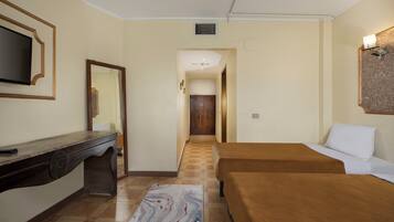 Minibar, in-room safe, iron/ironing board, free WiFi