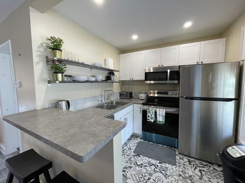 Comfort Home Stays - Central Niagara Ideal For Families or Groups