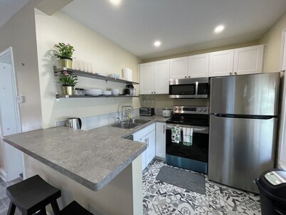 Comfort Home Stays - Central Niagara Ideal For Families or Groups